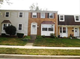 1745 Kingsgate Dr, Crofton, MD 21114