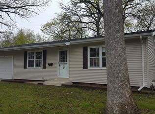 1121 N Cumberland Cir, McHenry, IL 60050