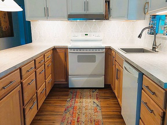 3rd image of 5411 James Dr