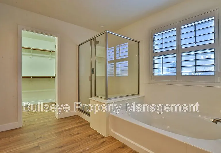 7321 N 89th Dr — Photo 28