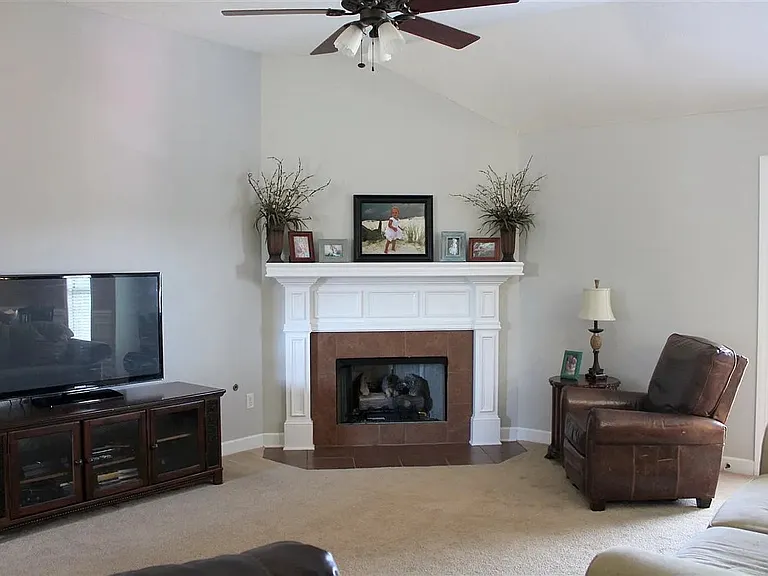 82 Grove Hill Ln — Photo 50