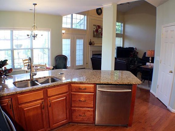 2nd image of 4377 River Oak Trl