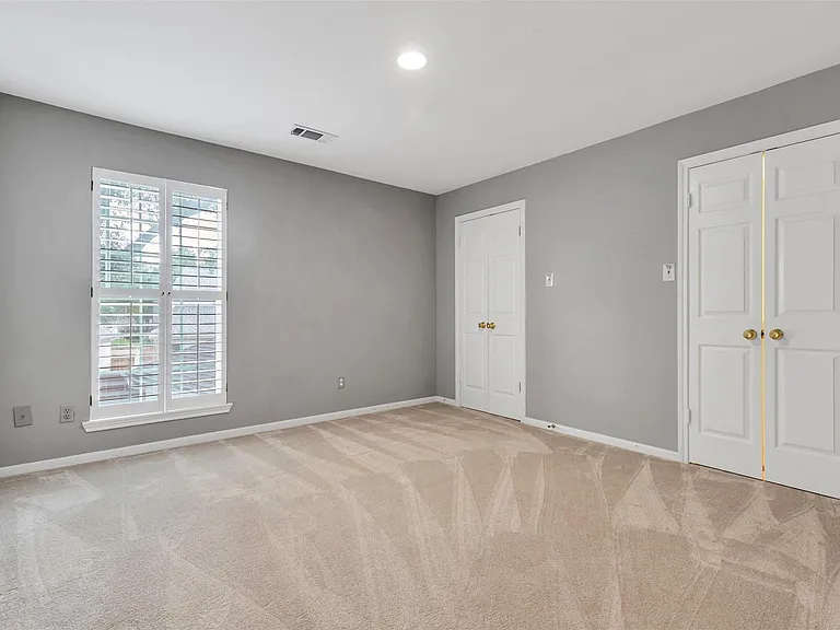 1127 Barkston Dr — Photo 33