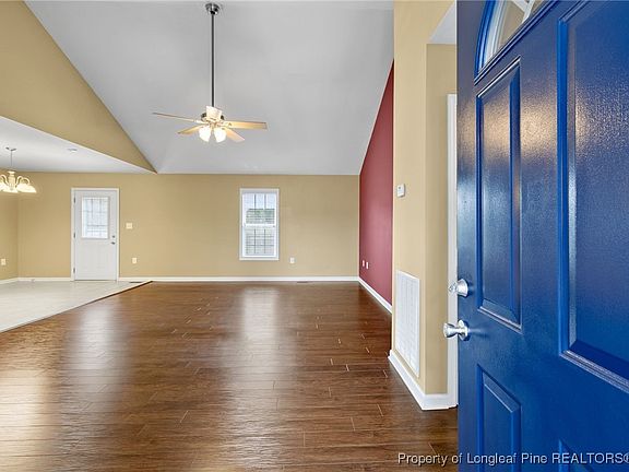 4th image of 80 Venture Ct