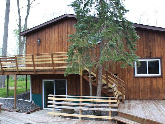 4th image of 815 Willow Hollow Ct