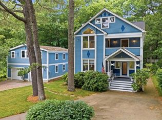 27 Saratoga Ave, Westerly, RI 02891