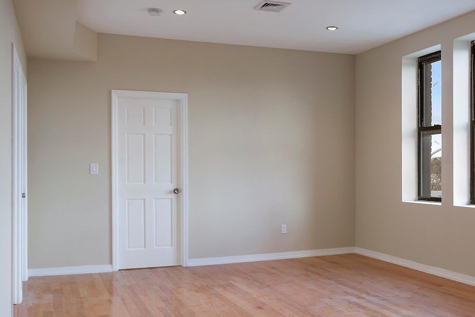 2nd image of 6630 64th St APT 4R
