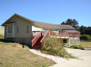 12620 Mouth Of Smith River Rd, Smith River, CA 95567