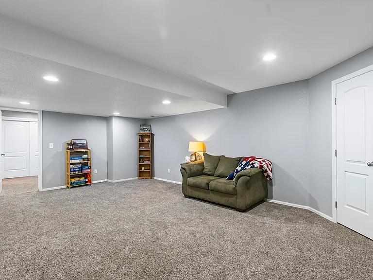 1552 Edenbridge Dr — Photo 25