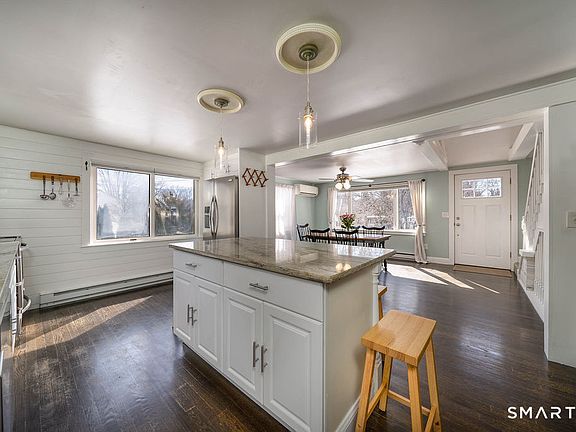 2nd image of 34 Hurd Bridge Road