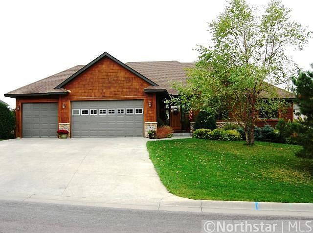 1st image of 704 Heritage Trl NE