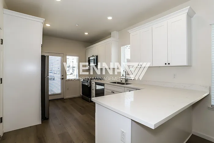 8086 Quiet Knolls Dr — Photo 10