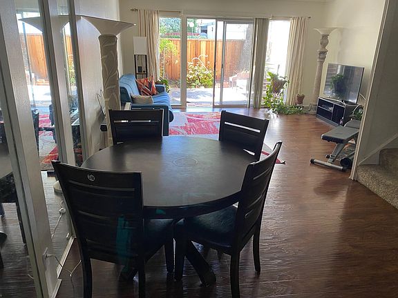 3rd image of 10377 Mary Ave