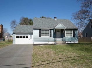1113 Fayette Dr, Schenectady, NY 12303
