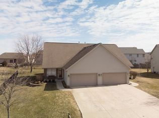 1724 Sunrise Point, Normal, IL 61761