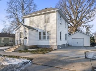 130 2nd St SE, Plainview, MN 55964