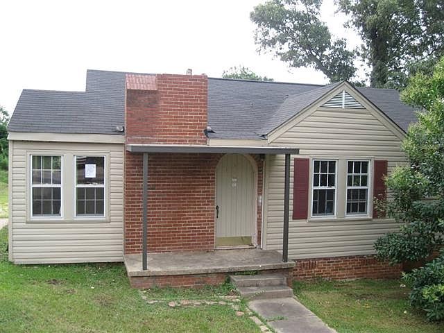 1st image of 515 25th Ave E