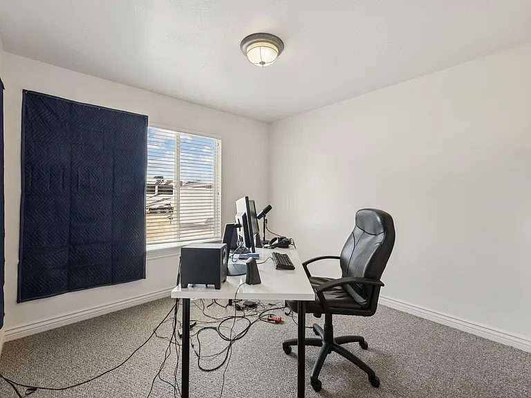 1884 Shepard Ln #1 — Photo 8