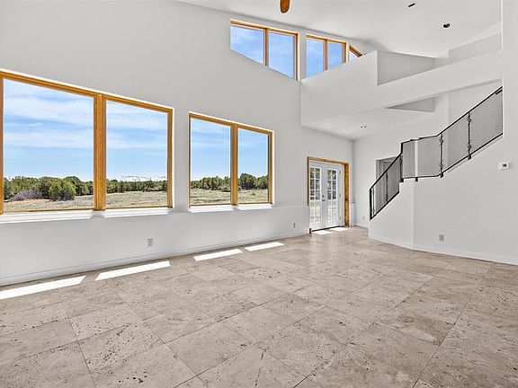 5th image of 1531 Sage Road