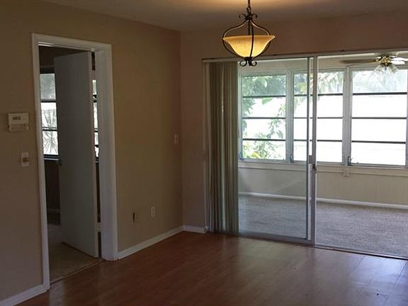 3rd image of 487 Lake Hill Ln