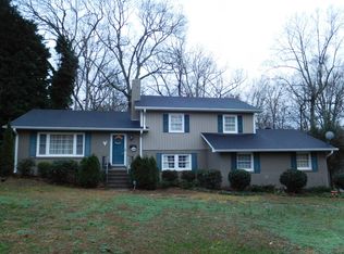 3908 King Arthur Ct, Winston Salem, NC 27104