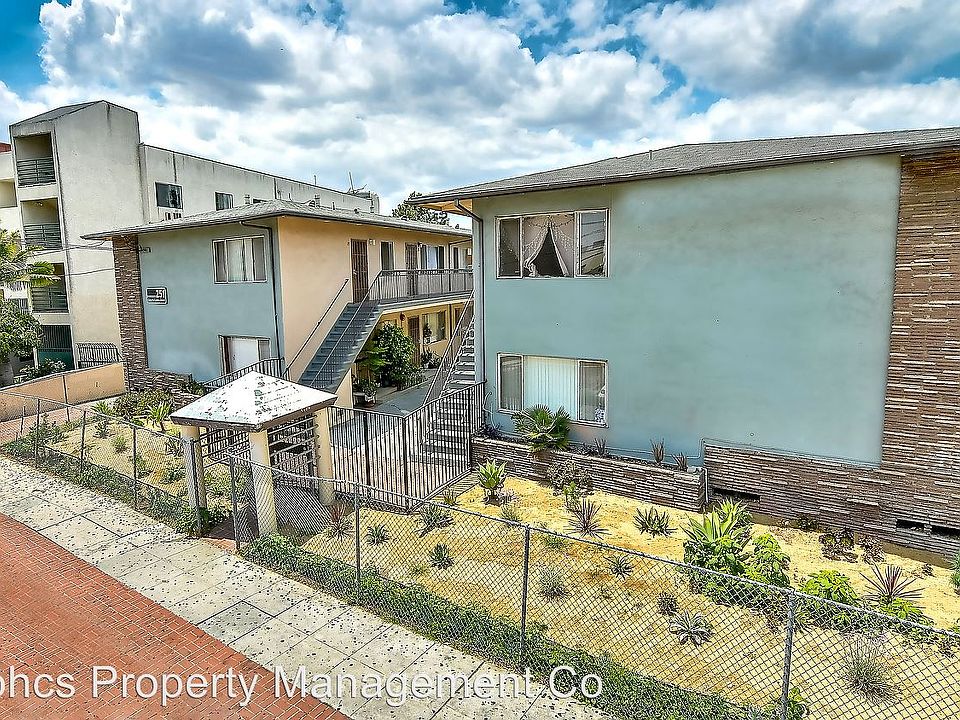 1st image of 251 Loma Dr APT 18