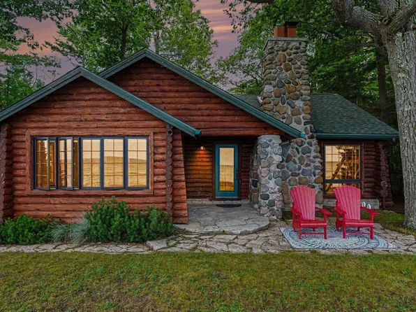 278 Huron Hills Dr, East Tawas, MI 48730