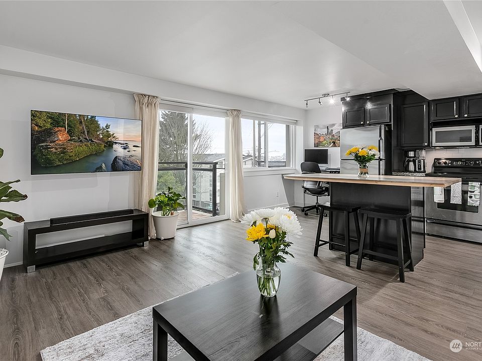 1st image of 1601 Taylor Avenue N #304