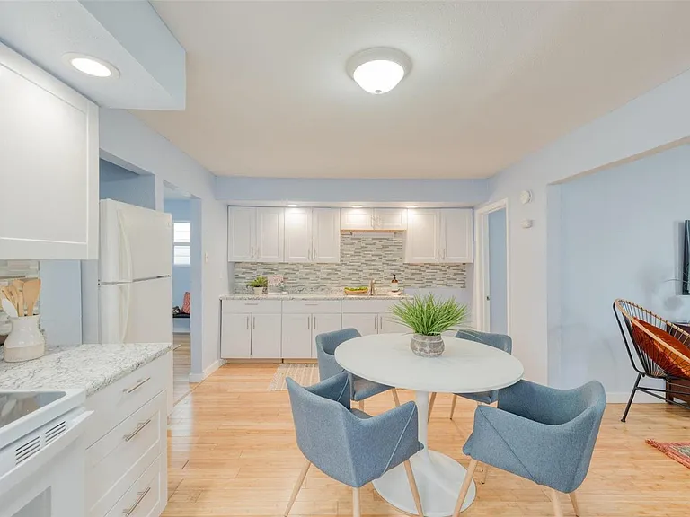 4333 Potomac St — Photo 8