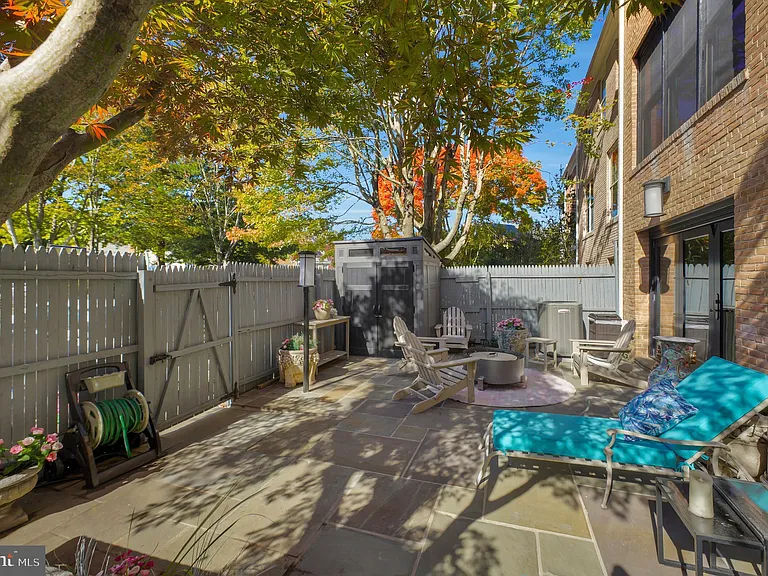 4732 Massachusetts Ave NW — Photo 36