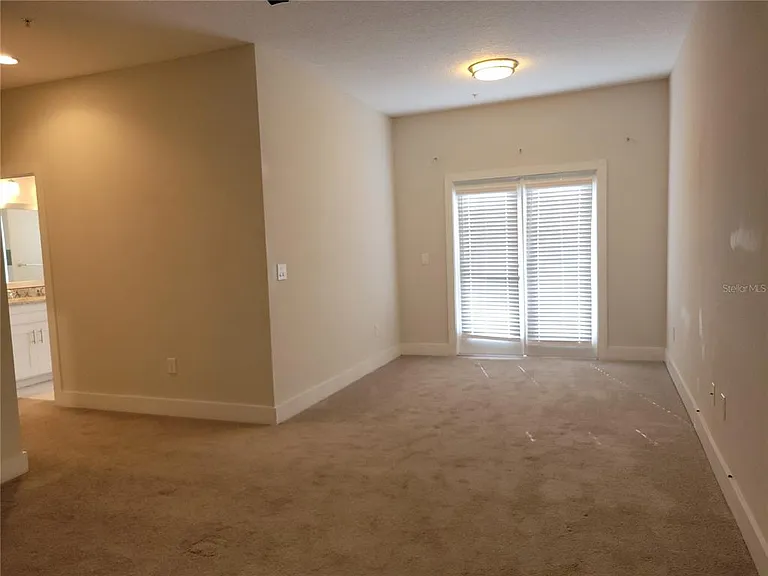 1212 S Bumby Ave — Photo 15