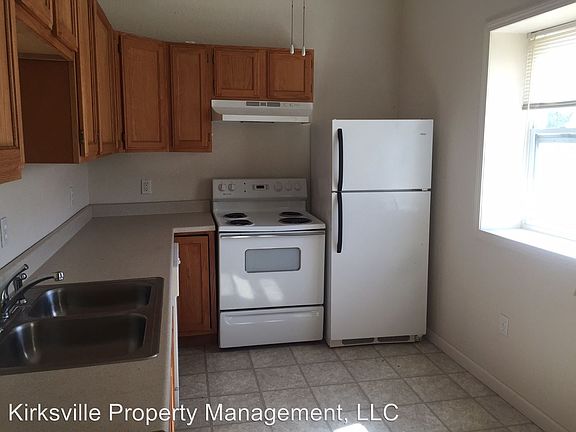 3rd image of 505 S High St APT 6