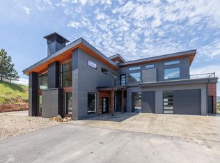 2311 Gunslinger Ct, Spearfish, SD 57783