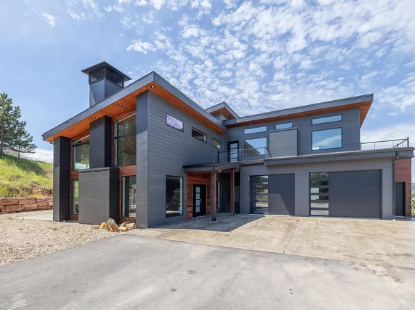 2311 Gunslinger Ct, Spearfish, SD 57783