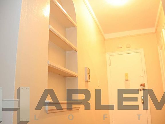 5th image of 61 Adrian Ave APT 1C