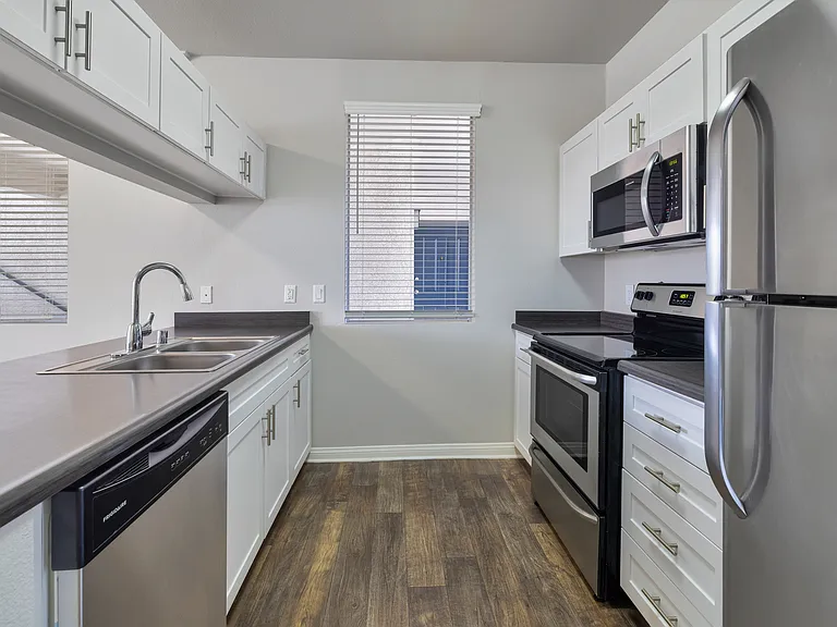 Alize Apartment Homes — Photo 15