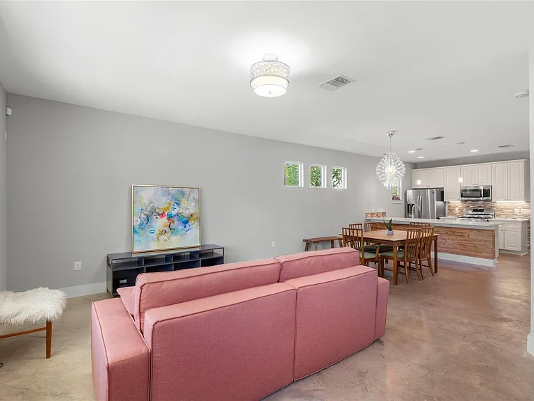 3104 Neal St — Photo 7
