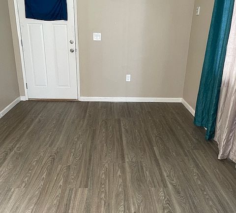 4th image of 5251 Groveland Dr