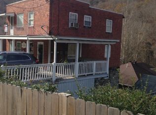 485 Riverside Dr, Welch, WV 24801