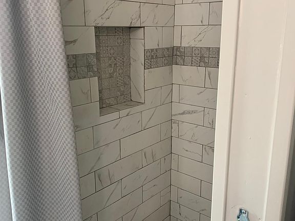 4th image of 10227 Reese Cir