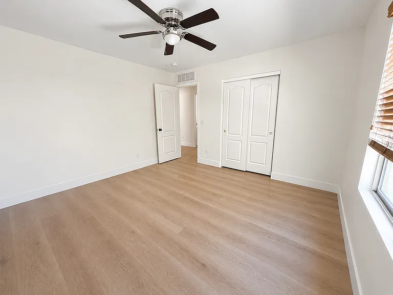 9541 W Frank Ave — Photo 28