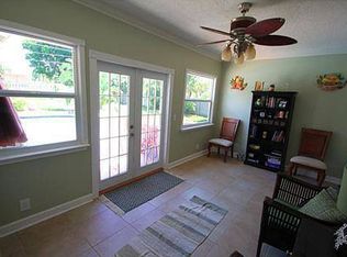 141 SW 25th Ave, Boynton Beach, FL 33435