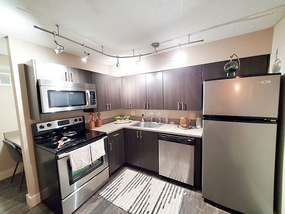 5th image of 511 S 31st St #104-A525
