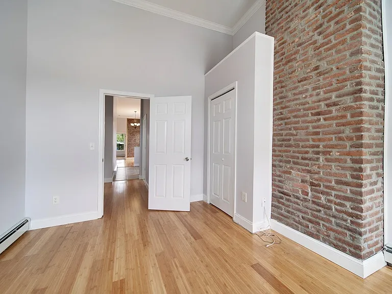 132 Lincoln St #6RIGHT — Photo 15