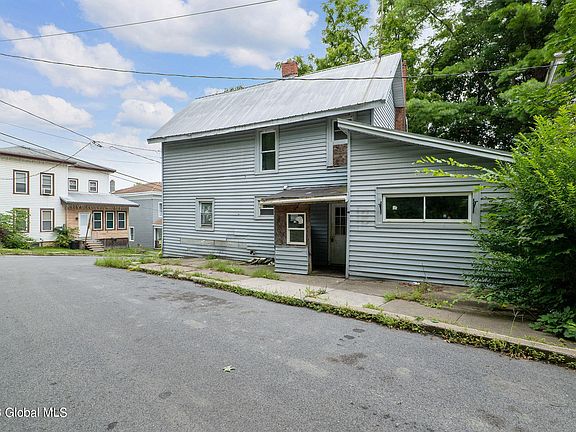2nd image of 18 Cross Street