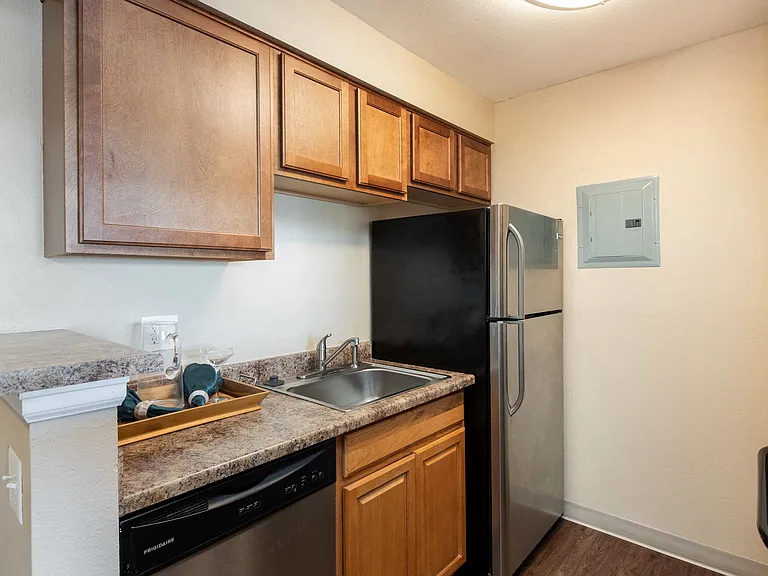 Oak Ridge Apartments — Photo 17