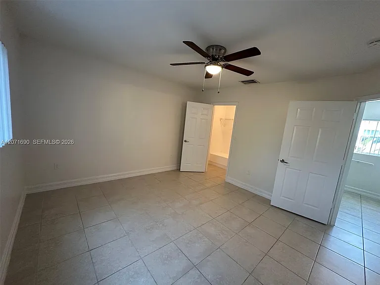 228 NW 14th Ave #0 — Photo 15