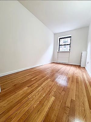 2nd image of 31 W 74th St #2F