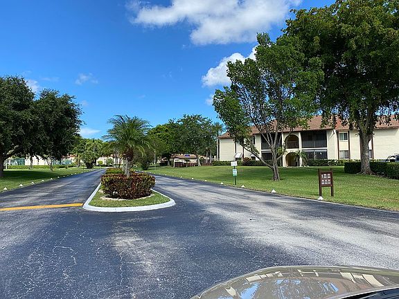 2nd image of 4807 Sable Pine Cir #942-B1