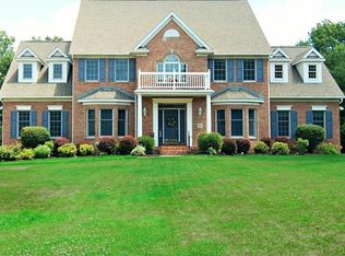 855 Cricket Cir, Akron, OH 44333